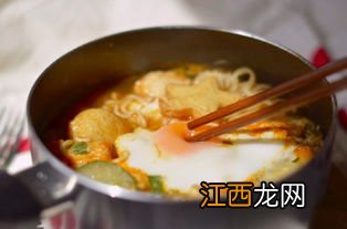 泡方便面怎么加散鸡蛋