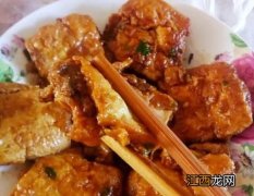 豆腐里面夹肉叫什么菜