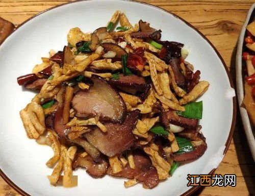 腊肉配什么炒火锅