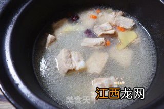 枸杞排骨炖什么好吃