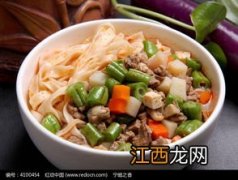 牛肉哨子面放什么菜