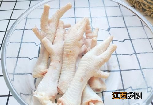 泡椒凤爪的热量包括骨头的吗-泡椒凤爪热量算不算骨头