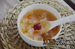 银耳汤用炒菜锅煮多久