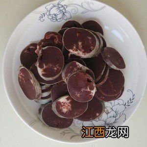 血肠跟什么炒好吃