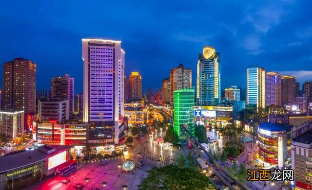 重庆“最牛”钉子户:断水断电挖成“孤岛”都不搬,最终败给现实