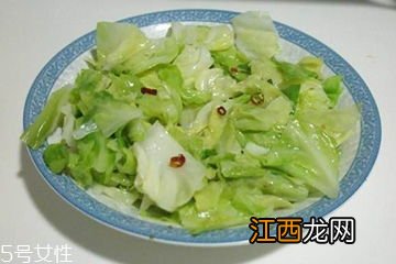 牛心菜和什么一起吃