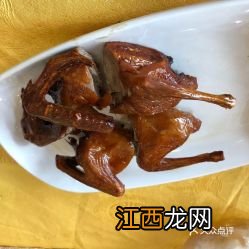 鸽子和什么烧好吃