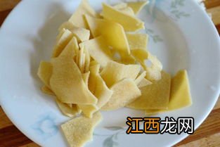 白菜炒干豆腐都放什么调