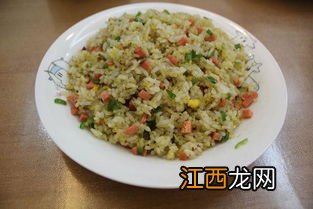 一般蛋炒饭先炒蛋还是饭-炒饭需要几个鸡蛋最好吃