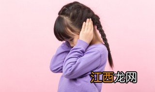 十三岁女孩叛逆老是玩手机怎么办