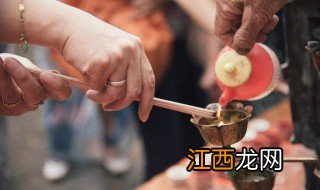 中元节什么时间上坟恰当 中元节什么时间上坟恰当一点