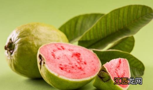 一口皓齿是人们对美的追求 草莓是天然美白牙齿水果