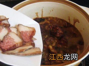 煮腊肉排骨放什么好吃