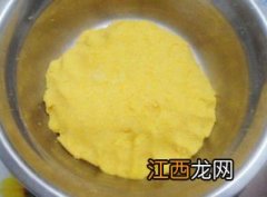 贴玉米面的大饼子都需要放什么材料