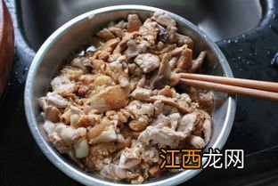 鱼肠里放什么菜