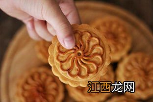 广式蛋黄莲蓉月饼用什么密封回油