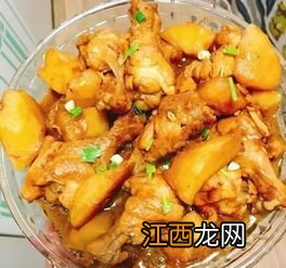 炖鸡腿什么时候放土豆