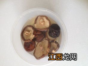 香菇炖排骨放什么菜好吃