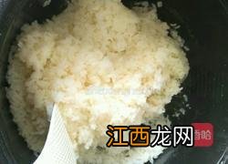 里脊肉盖饭怎么做