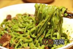 绿色的菠菜面配什么煮