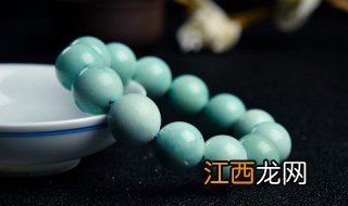 巨蟹座适合什么人佩戴手串，巨蟹座适合什么人佩戴手串男