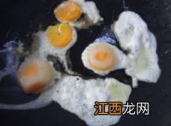 冷冻的鸡蛋怎么去壳