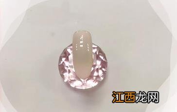 小猪美甲教程图解 要做个精致的猪猪女孩