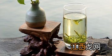 绿茶泡出来怎么是红色的