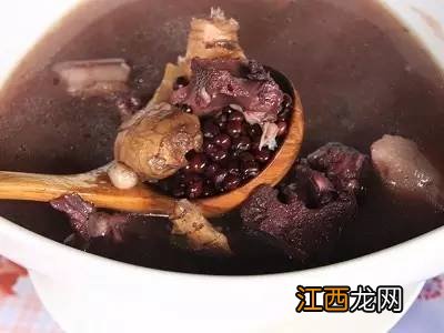 龙骨煲黑豆什么功效