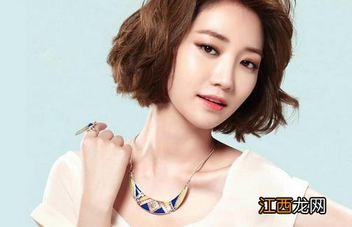 假睫毛总是贴不好？6个技巧一天不掉