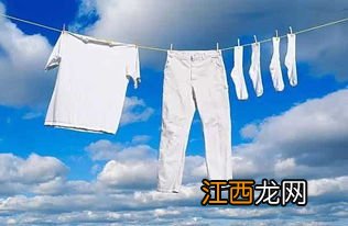 茶洒到衣服上怎么去除