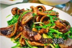 韭菜炒黄鳝用什么胡椒