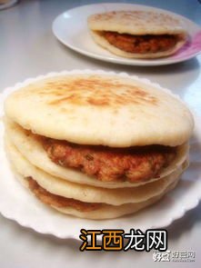 烧夹肉饼用什么水和做饼