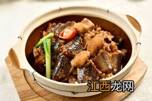 蛇煲鸡要放什么煲