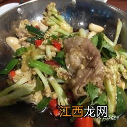 炒菜花配什么菜好