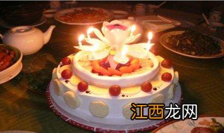 生日是按农历还是阳历 关于生日的诗句