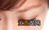 眼部巧贴假睫毛 小眼瞬间变大眼