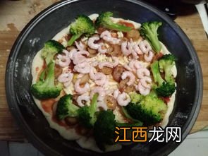 用虾仁烤披萨掺什么青菜