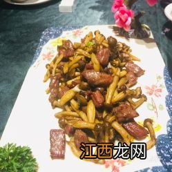 蟹菇炒什么