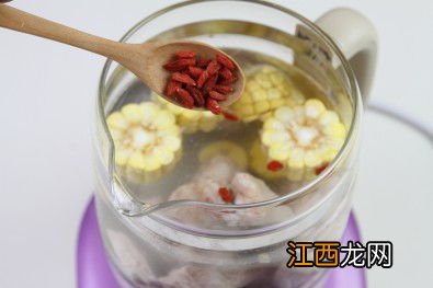 排骨板栗还放什么炖汤