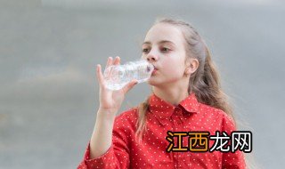 小孩子自私怎么教育他 自私的小孩怎么教育