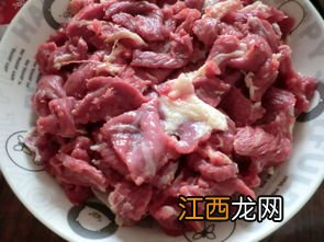 牛肉圆葱馅堆的是什么菜好