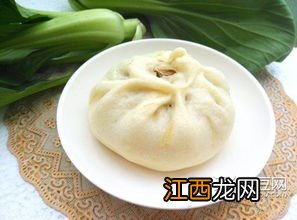 鸡蛋卷包什么青菜