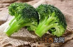 西兰花可以和什么一起熬粥