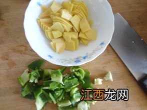 用薯皮可以炒什么菜