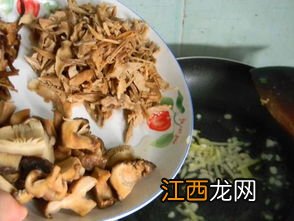 鸡肉和什么菇炒好吃吗