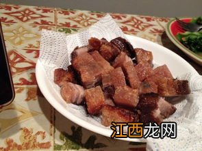 脆皮烧肉跟什么煮