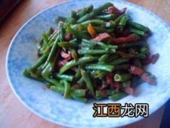 豆角炒肉放什么好吃