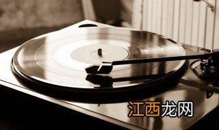 爱一个人有多苦歌词，爱一个人有多苦歌词是什么歌曲