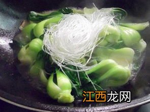 小白菜粉丝汤用什么油